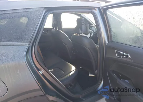 2024 Kia Sportage Plug-In Hybrid X-Line из США, поврежденный, VIN KNDPYDDH6R7137477